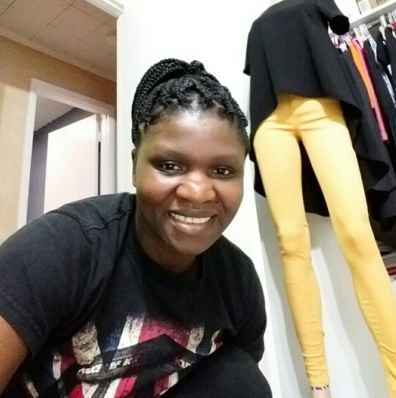 Meet your Posher, Macrine - Picture 2 of 2